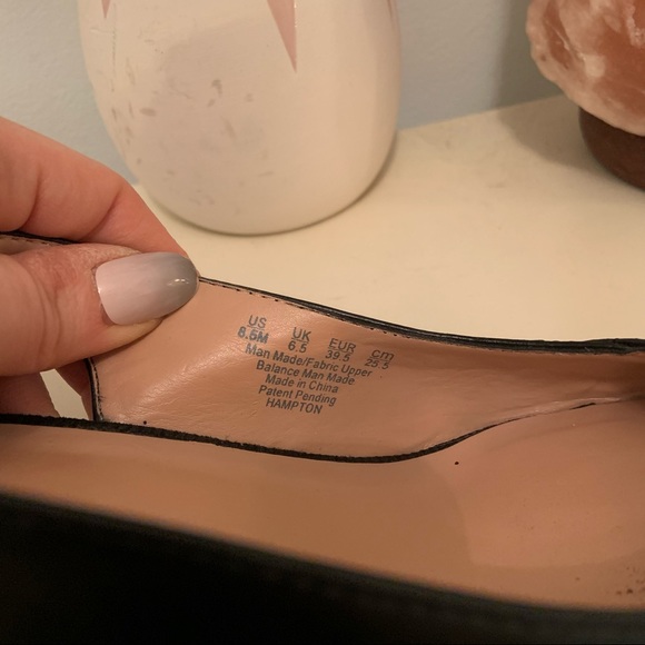 NATURALIZER black wedge sandals size 8.5 M - Picture 9 of 9